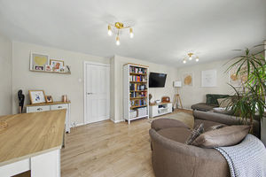 Sales Avenue New Tupton